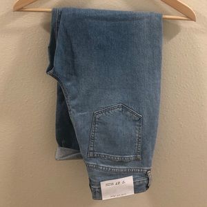 Loft distressed bf crop jeans size 4 petite